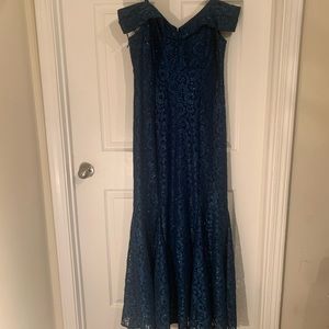 Glitter lace evening dress